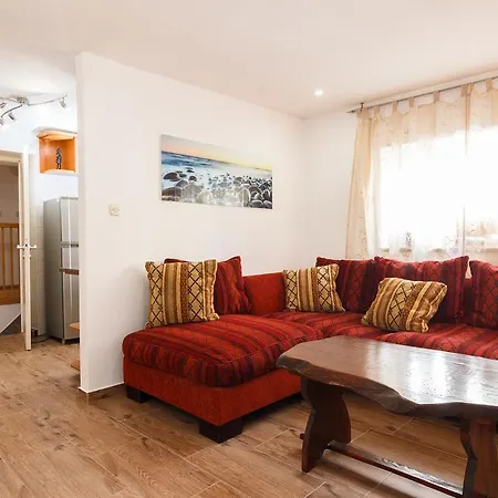 Split Inn Apartments