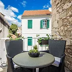 Split Inn Apartments Apartment