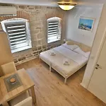 Apartment Split Inn Apartments