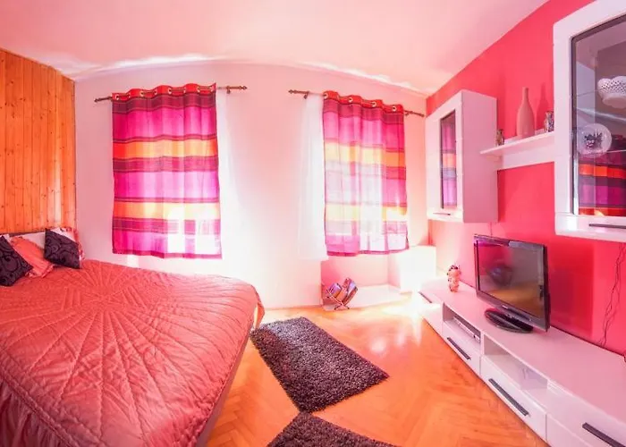 Split Inn Apartments Apartment *