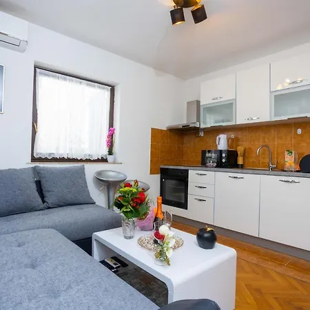 Lejlighed Split Inn Apartments Split